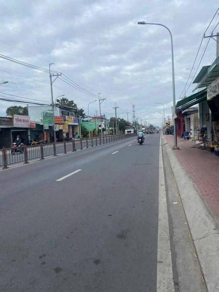 934m2 đất mặt tiền tỉnh lộ 8 bao gồm 524m2 thổ , xã Hòa Phú, Củ Chi giá 18 tỷ