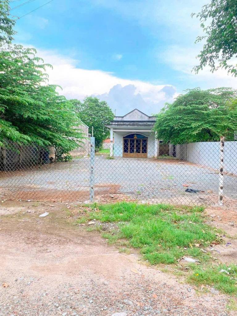 934m2 đất mặt tiền tỉnh lộ 8 bao gồm 524m2 thổ , xã Hòa Phú, Củ Chi giá 18 tỷ