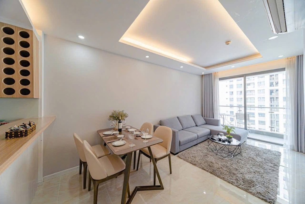 Cho thuê căn hộ dự án The Gold View, 2phòng ngủ, 80m², full nội thất, giá 18 triệu