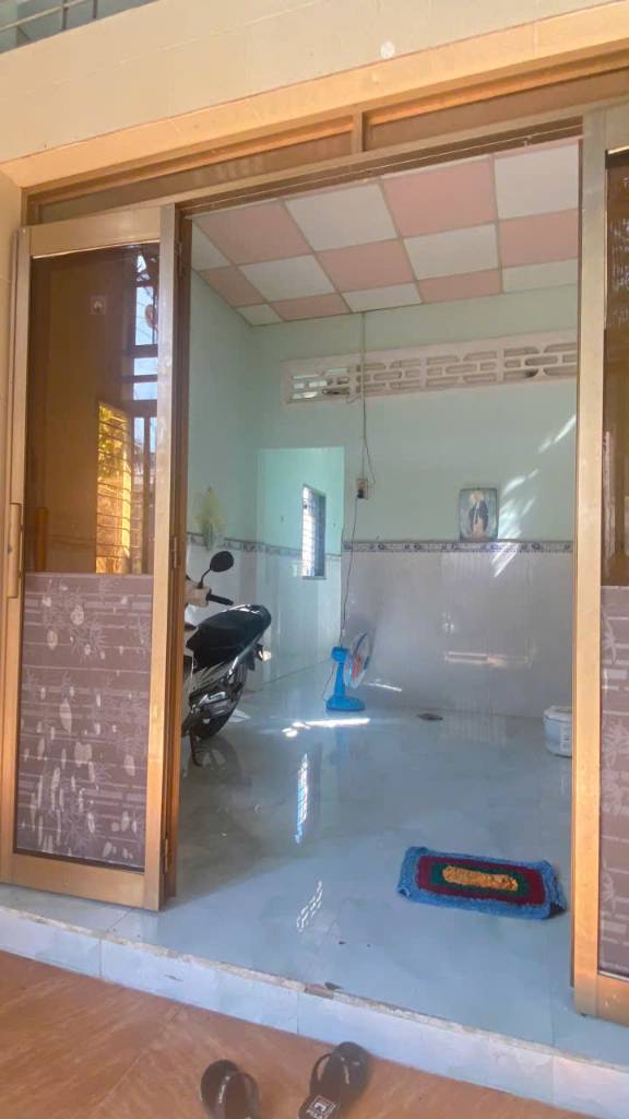 Bán nhà hẻm (4 x 15m) đường Đại Lộ Đồng Khởi, khu đông dân cư