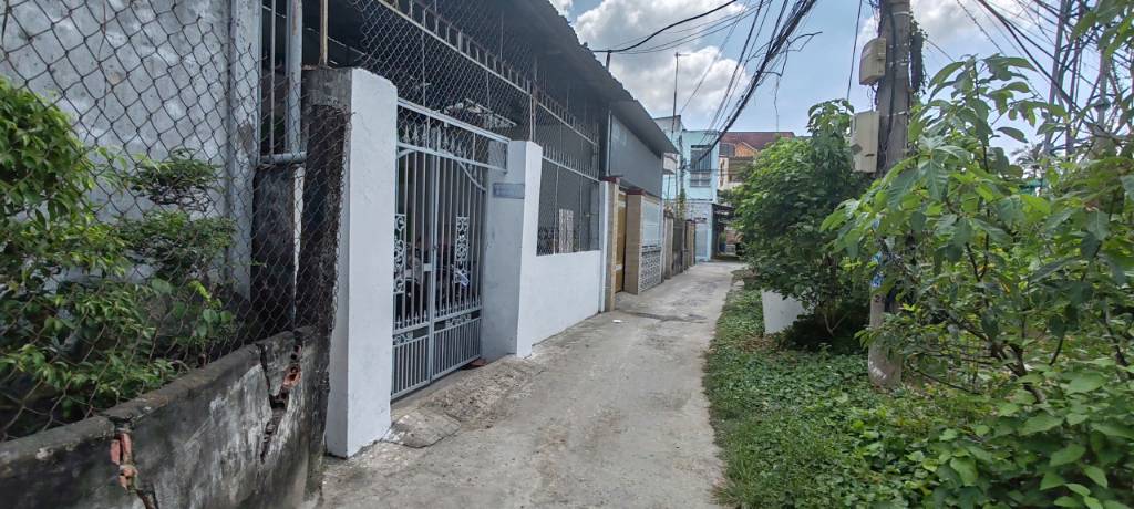 Bán nhà hẻm (4 x 15m) đường Đại Lộ Đồng Khởi, khu đông dân cư