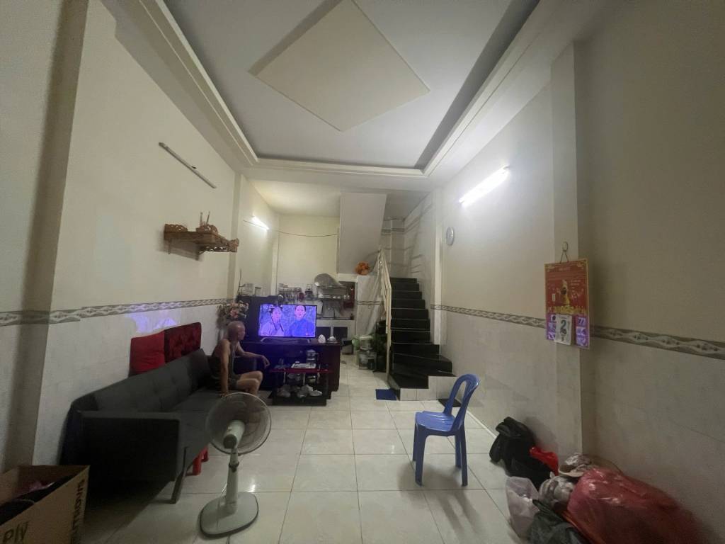 Chỉ 2 tỷ sở hữu ngay nhà 1 trệt 1 lầu trung tâm, diện tích 40m² – tiện nghi, sổ riêng