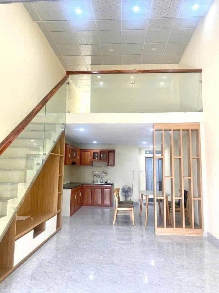 bán nhà Mặt tiền đường số 8 Long Bình Q9