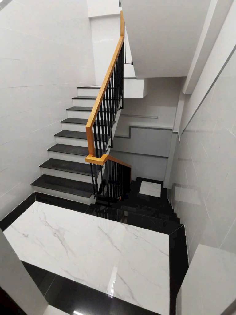 Nhà trọ cao cấp 27 phòng mt đường Đặng Thế Phong, p Tân Sơn Nhì, Tân Phú dt 209m2 giá 31 tỷ