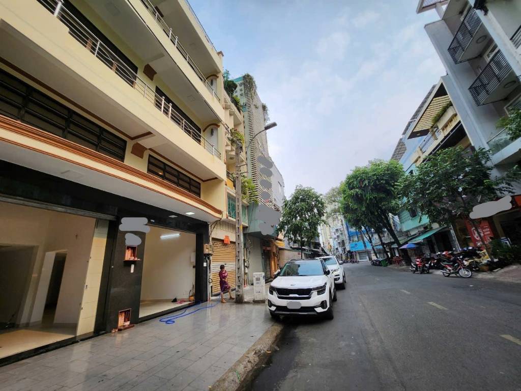 Bán gấp tòa nhà Dương Tử Giang P.4 Quận 11, giá 70ty, đang có sẵn thu nhập