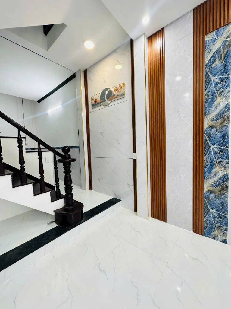 Nhà 219// đường số 12, Bình Hưng Hòa dt 48m2 1 lầu 3pn 2wc giá 4,94 tỷ