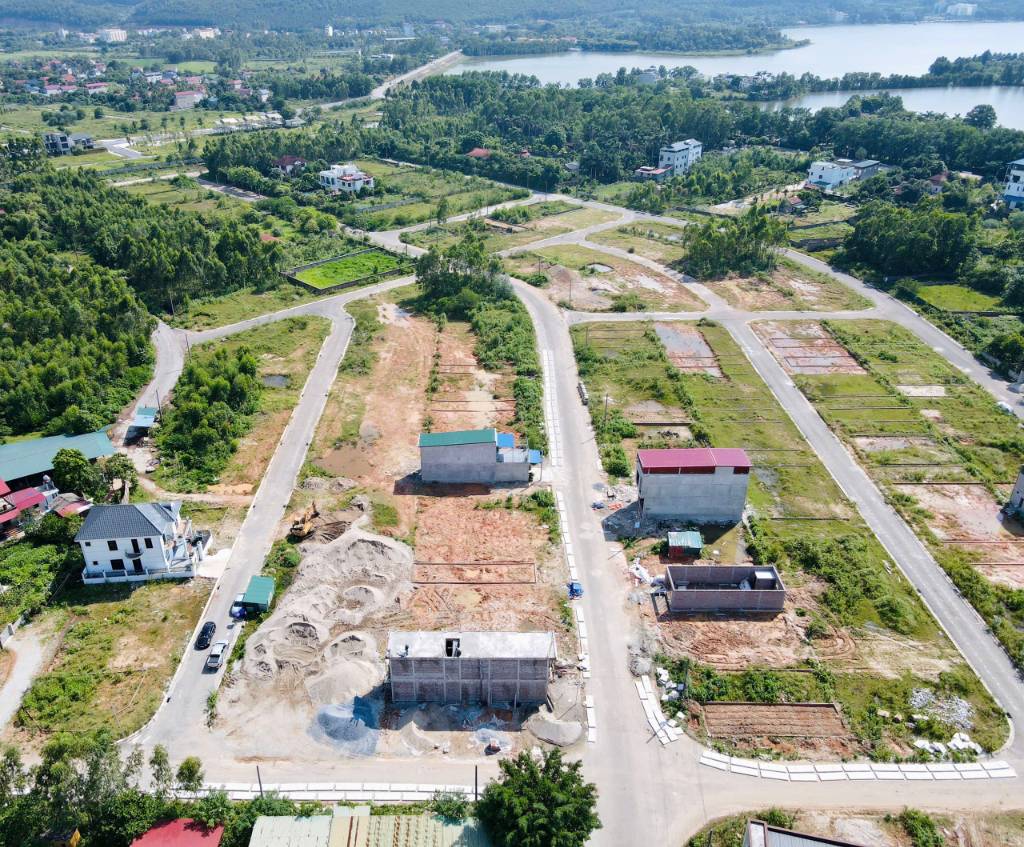 Bán lô đất 102m² full thổ cư tại chợ Tình Đại Lải