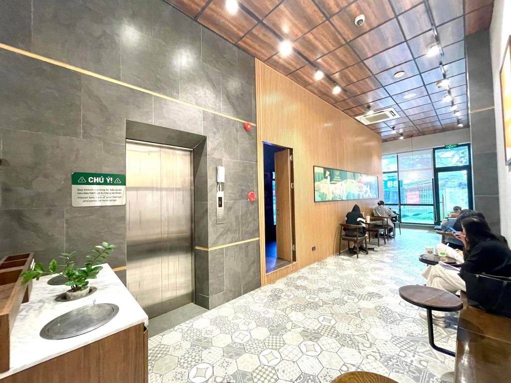 Hiếm, Nhà mặt phố Trần Đại Nghĩa 2 mặt tiền 140m2 cho thuê 2 tỷ 4 năm chỉ 108 tỷ