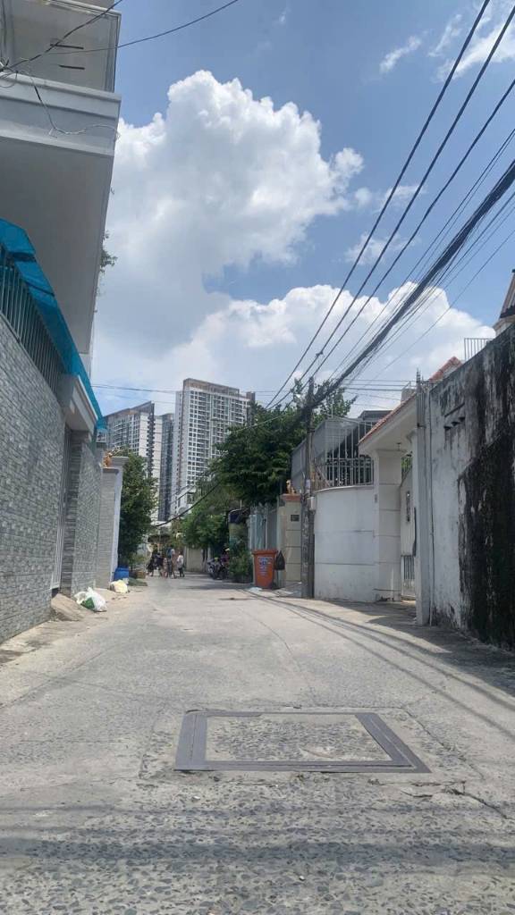 Bán Nhà 2 Tầng 114m²  Thạnh Mỹ Lợi, TP. Thủ Đức, Ô Tô Vào Nhà, Gần Trung Tâm Hành Chính – Giá 8.99 tỷ