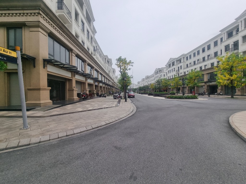 Cắt lỗ biệt thự liền kề 3 mặt tiền, 5 tầng, 250m², Vinhomes Ocean Park 1, giá chỉ 16 tỷ