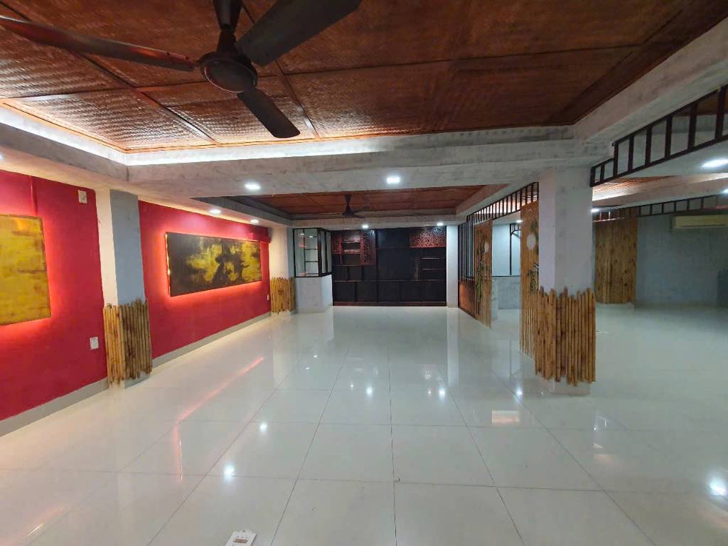 Bán nhà mặt tiền Âu Cơ, Phước Tân, Nha Trang, 123m2 ngang 9m, 2 phòng ngủ, thích hợp làm văn phòng, spa, trường mầm non